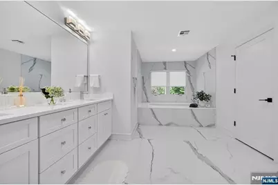 22 Glen Carl Road, Upper Saddle River, NJ 07458 - Photo 25