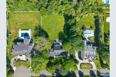 22 Glen Carl Road, Upper Saddle River, NJ 07458 - Photo 5