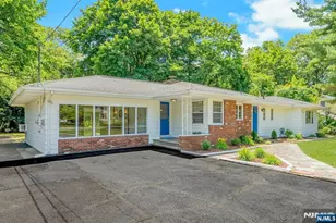 403 Oakland Ave, Oakland, NJ 07436 - Photo 3
