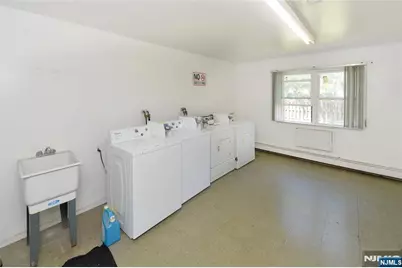 729 10th Street 2F #2F, Secaucus, NJ 07094 - Photo 15