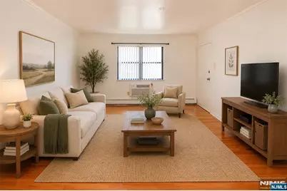 729 10th Street 2F #2F, Secaucus, NJ 07094 - Photo 3