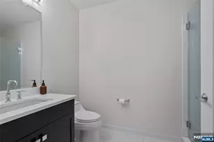 250 Henley Pl 210, Weehawken, NJ 07086 - Photo 17