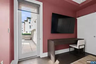 250 Henley Pl 210, Weehawken, NJ 07086 - Photo 31