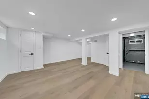 12 Lerome Pl, Teaneck Township, NJ 07666 - Photo 27