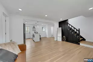 12 Lerome Pl, Teaneck Township, NJ 07666 - Photo 9