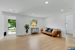 12 Lerome Pl, Teaneck Township, NJ 07666 - Photo 7