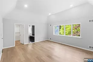 131 Haase Ave, Paramus, NJ 07652 - Photo 27