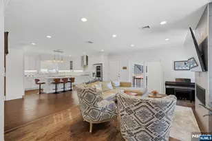 1077 Anderson, Fort Lee, NJ 07024 - Photo 19