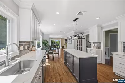 40 Mountainview Terrace, Hillsdale, NJ 07642 - Photo 9