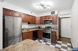 326 Prospect Ave 5G, Hackensack, NJ 07601 - Photo 13