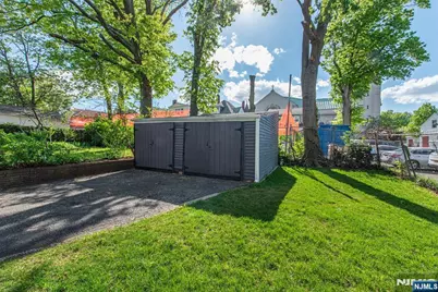 191 Smith Street, Newark, NJ 07106 - Photo 25