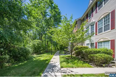 511 Quince Court, Mahwah, NJ 07430 - Photo 3