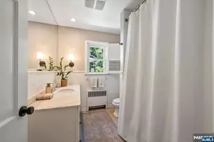 611 Wishing Well Rd, Wyckoff Township, NJ 07481 - Photo 21