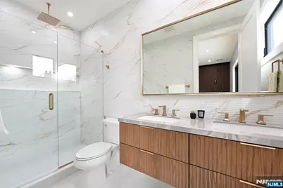 146 Sherman Avenue 2 #2, Jersey City, NJ 07307 - Photo 21