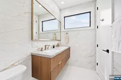 146 Sherman Avenue 2 #2, Jersey City, NJ 07307 - Photo 23