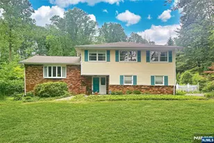 7 Southwood Dr, Parsippany, NJ 07950 - Photo 3
