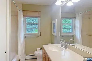 7 Southwood Dr, Parsippany, NJ 07950 - Photo 33