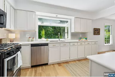 658 Ridgewood Road C0001 #C0001, Maplewood, NJ 07040 - Photo 9