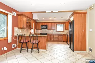 77 Herman St, Hackensack, NJ 07601 - Photo 15