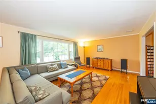 32 Natalie Dr, West Caldwell, NJ 07006 - Photo 5