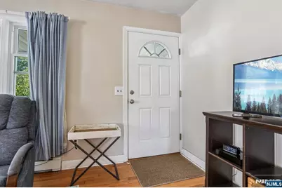 11 Woodward Avenue, Bloomingdale, NJ 07403 - Photo 9