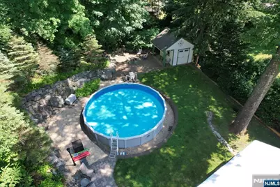 30 Knolls, Bloomingdale, NJ 07403 - Photo 29