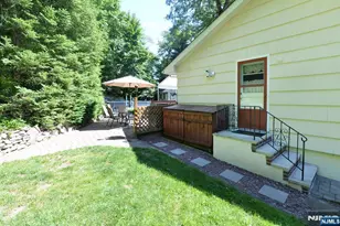 30 Knolls, Bloomingdale, NJ 07403 - Photo 27
