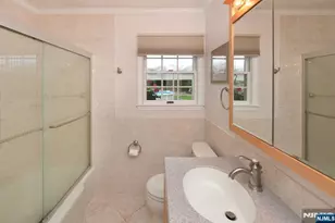 30 Knolls, Bloomingdale, NJ 07403 - Photo 11
