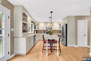 98 Maple St, Rutherford, NJ 07070 - Photo 15