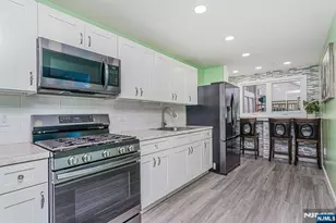 389 Madeline Ave, Garfield, NJ 07026 - Photo 25