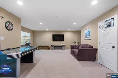 169 Vista Terrace, Pompton Lakes, NJ 07442 - Photo 33
