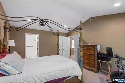 169 Vista Terrace, Pompton Lakes, NJ 07442 - Photo 21