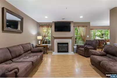 169 Vista Terrace, Pompton Lakes, NJ 07442 - Photo 7