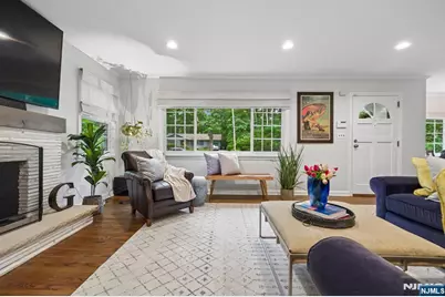 25 Grove Street, Caldwell, NJ 07006 - Photo 3