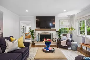 25 Grove St, Caldwell, NJ 07006 - Photo 5
