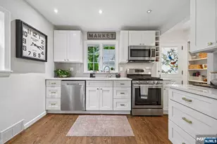 25 Grove St, Caldwell, NJ 07006 - Photo 9