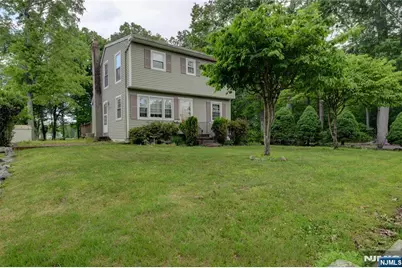 36 Hemlock Avenue, Lincoln Park, NJ 07035 - Photo 3