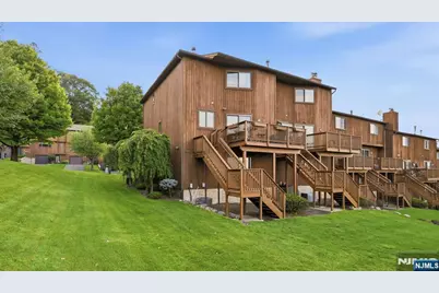 88 Metro Vista Drive, Hawthorne, NJ 07506 - Photo 41