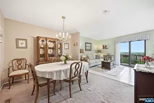 88 Metro Vista Dr, Hawthorne, NJ 07506 - Photo 15