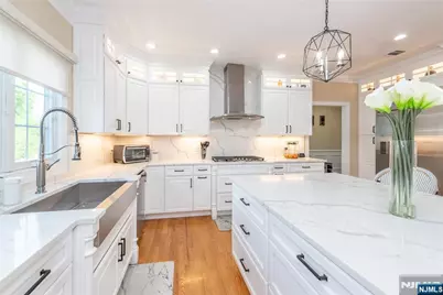 116 French Hill Road, Wayne, NJ 07470 - Photo 9