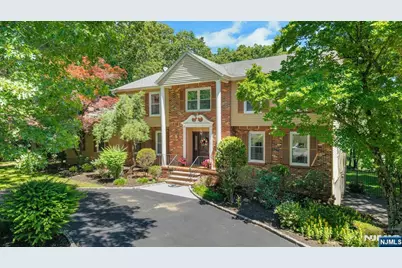 10 Moonshadow Court, Kinnelon, NJ 07405 - Photo 5