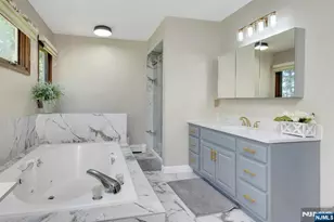 10 Moonshadow Ct, Kinnelon, NJ 07405 - Photo 29