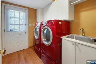 10 Moonshadow Ct, Kinnelon, NJ 07405 - Photo 25