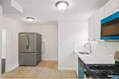 98 Devine Street, Newark, NJ 07106 - Photo 9