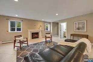 18 Berkshire Pl, Englewood Cliffs, NJ 07632 - Photo 21