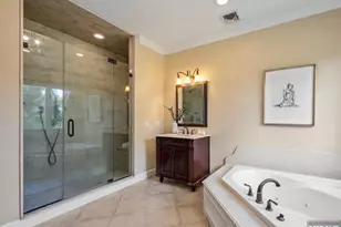 18 Berkshire Pl, Englewood Cliffs, NJ 07632 - Photo 17