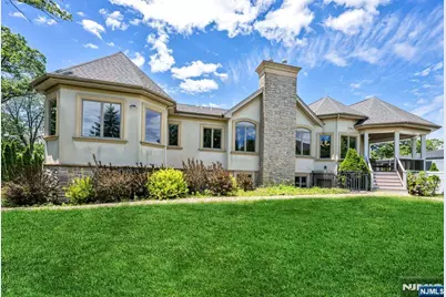 18 Berkshire Place, Englewood Cliffs, NJ 07632 - Photo 29