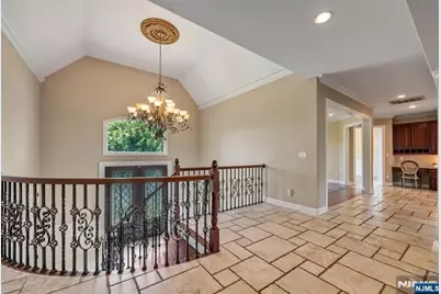18 Berkshire Place, Englewood Cliffs, NJ 07632 - Photo 13