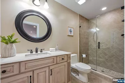 18 Berkshire Place, Englewood Cliffs, NJ 07632 - Photo 25