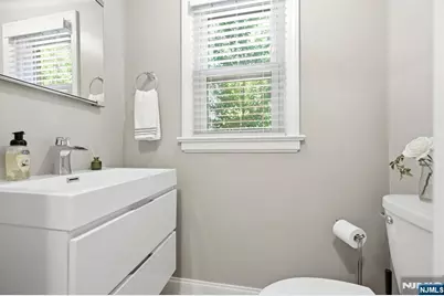 62 Fells Road, Verona, NJ 07044 - Photo 17
